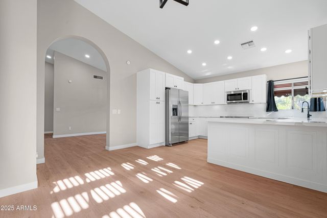 10409 E WINDFLOWER Court, Sun Lakes, AZ 85248