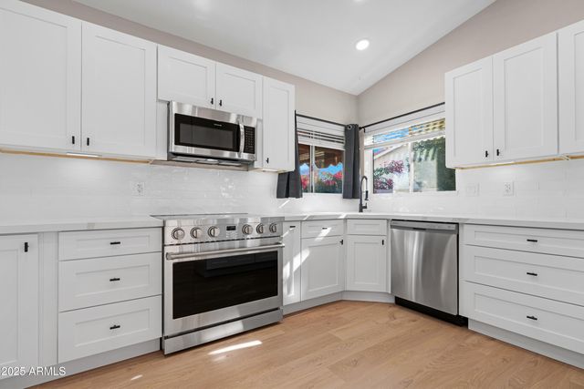 10409 E WINDFLOWER Court, Sun Lakes, AZ 85248