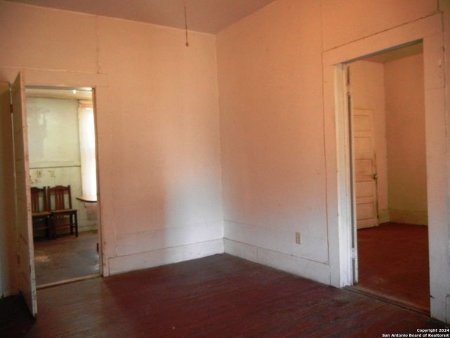 1845 SALTILLO ST, San Antonio, TX 78207