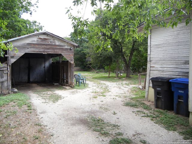 1845 SALTILLO ST, San Antonio, TX 78207