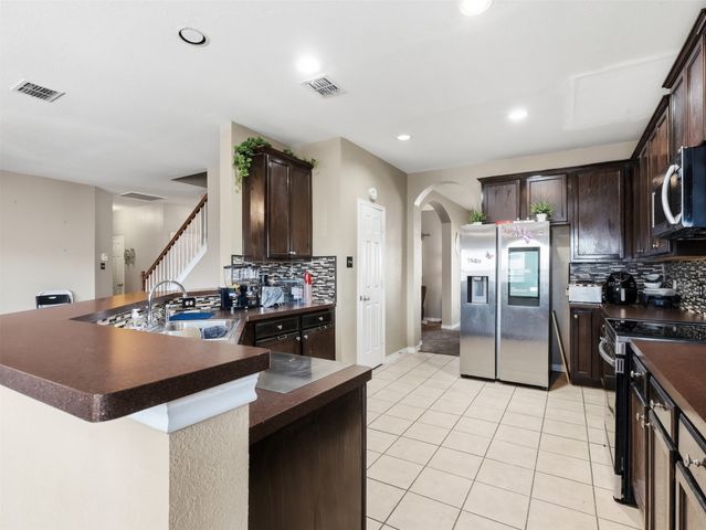 2159 Fair Weather Drive, Lancaster, TX 75146