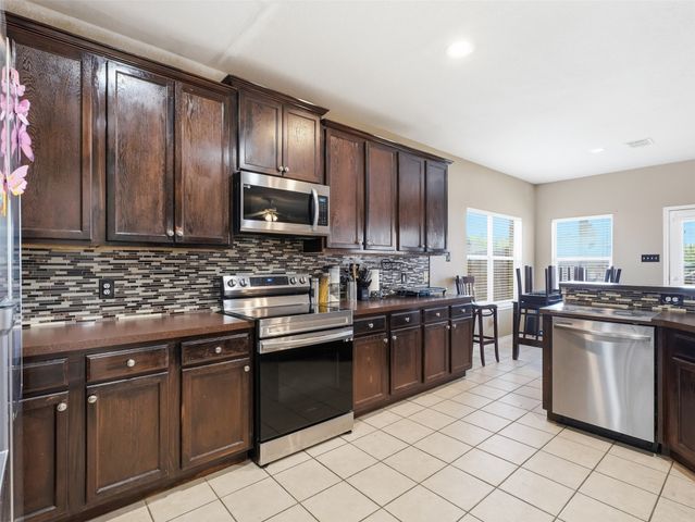 2159 Fair Weather Drive, Lancaster, TX 75146