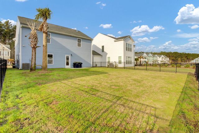 1528 Homecoming Boulevard, Ravenel, SC 29470