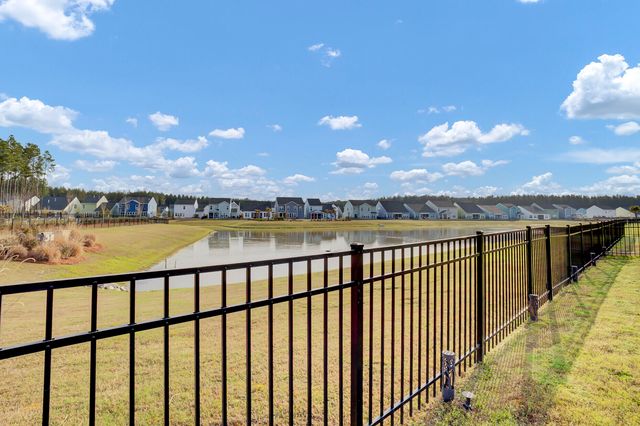 1528 Homecoming Boulevard, Ravenel, SC 29470