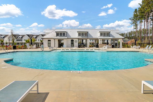 1528 Homecoming Boulevard, Ravenel, SC 29470