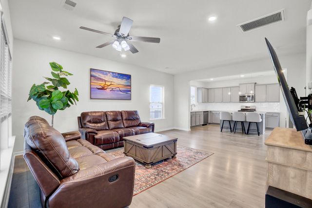 1528 Homecoming Boulevard, Ravenel, SC 29470