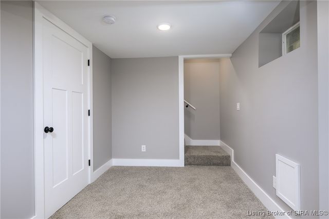 3913 Paoli Pike, Floyds Knobs, IN 47119