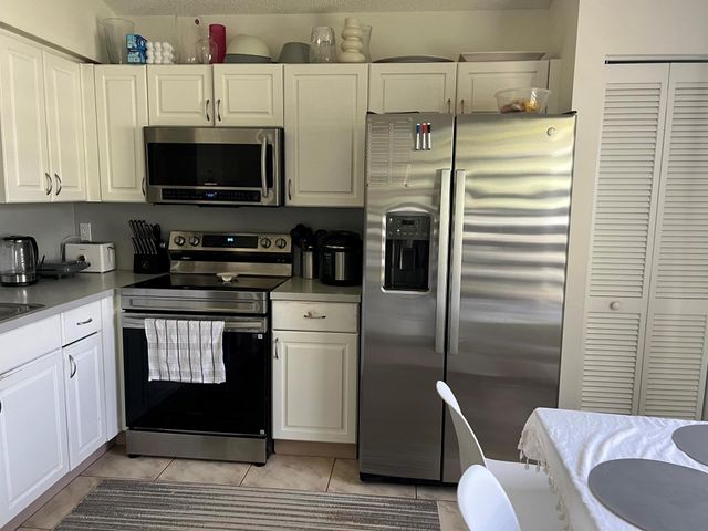 7565 Edisto Drive, Lake Worth, FL 33467