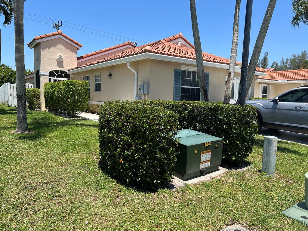 7565 Edisto Drive, Lake Worth, FL 33467