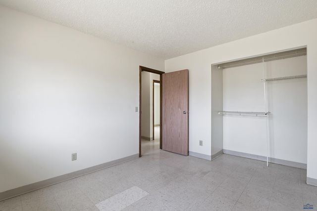 3905 HAMPTON CT, Rapid City, SD 57701