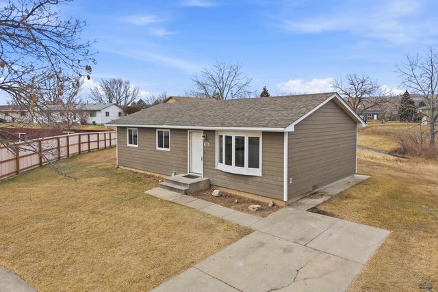 3905 HAMPTON CT, Rapid City, SD 57701