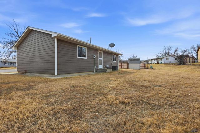 3905 HAMPTON CT, Rapid City, SD 57701
