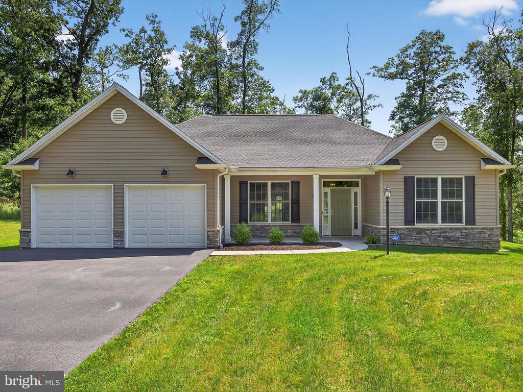 2400 MOCKINGBIRD DR, Harrisburg, PA 17112