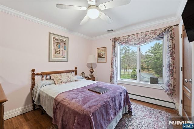 4 Lesa Lane, Hillsdale, NJ 07642