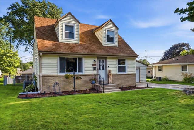 1115 Lawndale AVENUE, Waukesha, WI 53188