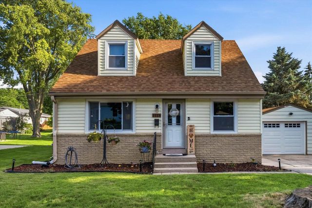 1115 Lawndale AVENUE, Waukesha, WI 53188