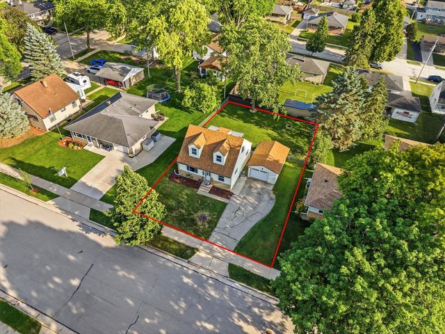 1115 Lawndale AVENUE, Waukesha, WI 53188