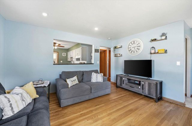1115 Lawndale AVENUE, Waukesha, WI 53188