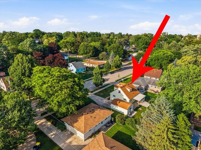 1115 Lawndale AVENUE, Waukesha, WI 53188