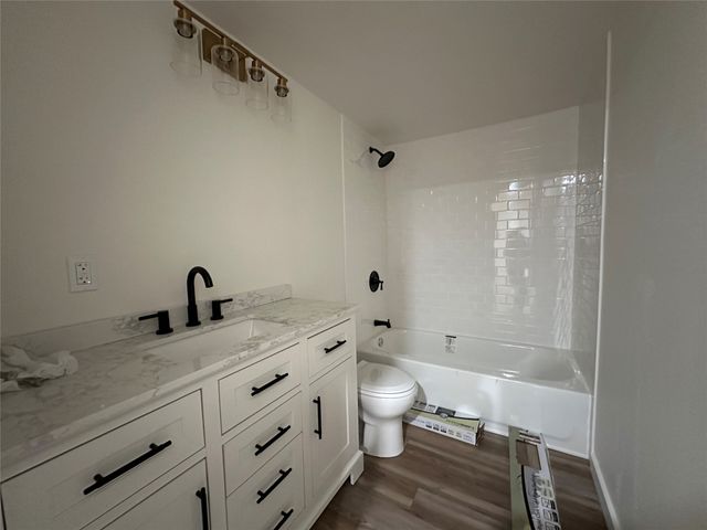 102 N Pinto Street, Comanche, TX 76442