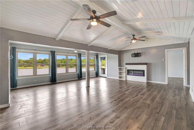 571 Lakeview Circle, Hilltop Lakes, TX 77871