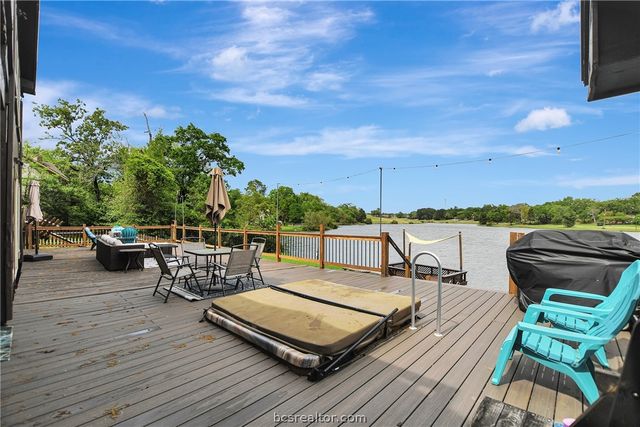 571 Lakeview Circle, Hilltop Lakes, TX 77871
