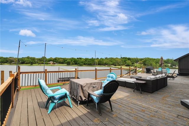 571 Lakeview Circle, Hilltop Lakes, TX 77871