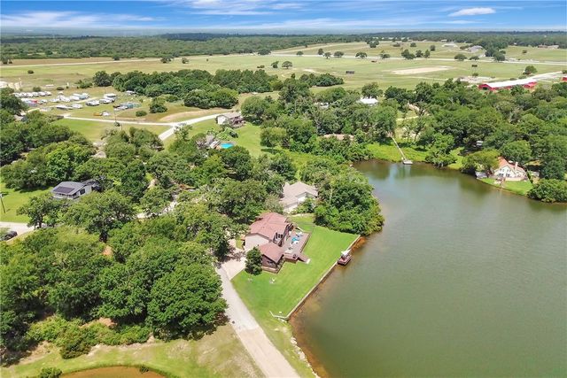 571 Lakeview Circle, Hilltop Lakes, TX 77871