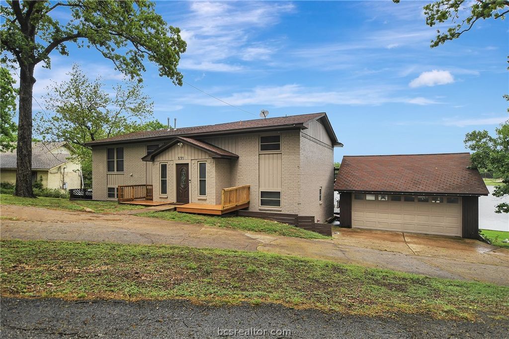 571 Lakeview Circle, Hilltop Lakes, TX 77871 — photo 5