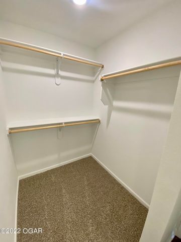 325 Eagle Edge Avenue, Duenweg, MO 64841