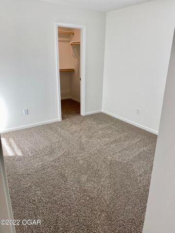 325 Eagle Edge Avenue, Duenweg, MO 64841