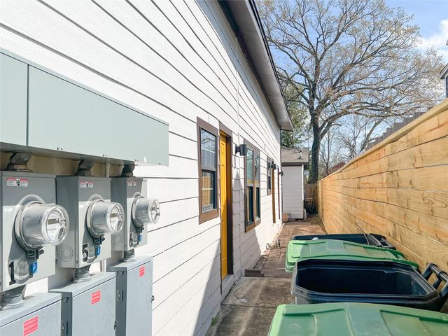 201 Eastwood Unit 1 Street S1, Houston, TX 77011