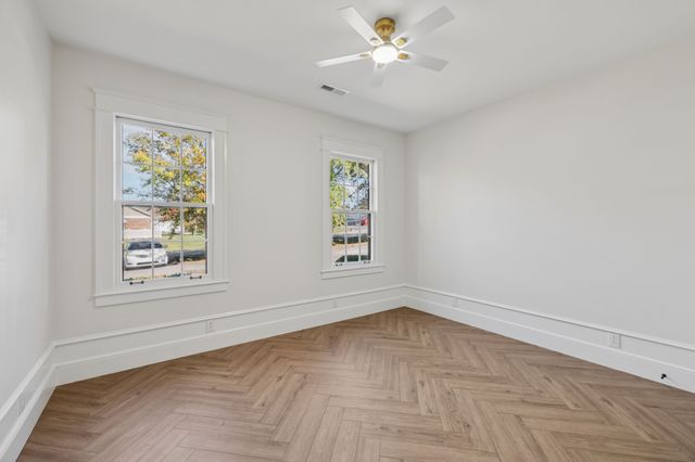 2043 Union Pl, Columbia, TN 38401