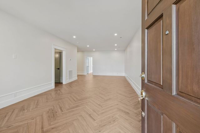 2043 Union Pl, Columbia, TN 38401