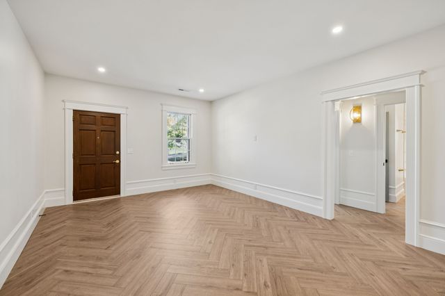 2043 Union Pl, Columbia, TN 38401