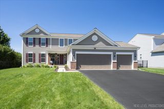 2427 Emerald Lane, Yorkville, IL 60560