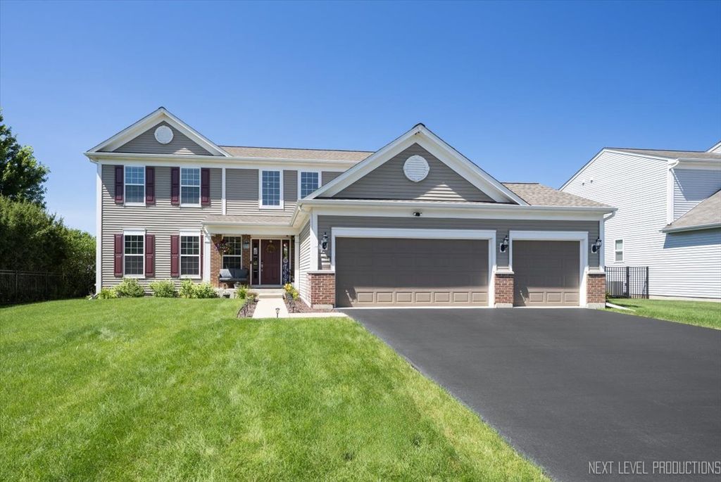 2427 Emerald Lane, Yorkville, IL 60560