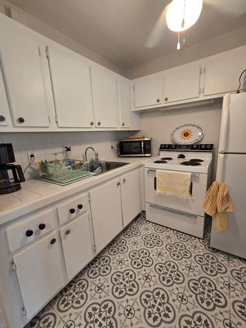 43 Markham B 43, Deerfield Beach, FL 33442