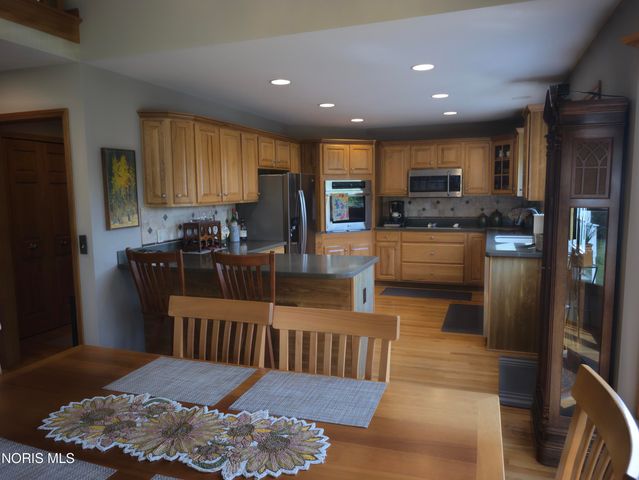 316 E Harrison Street, Maumee, OH 43537