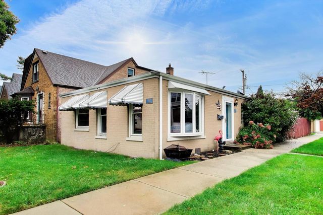 3858 N Pontiac Avenue, Chicago, IL 60634
