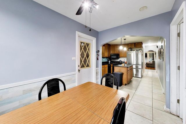 3858 N Pontiac Avenue, Chicago, IL 60634