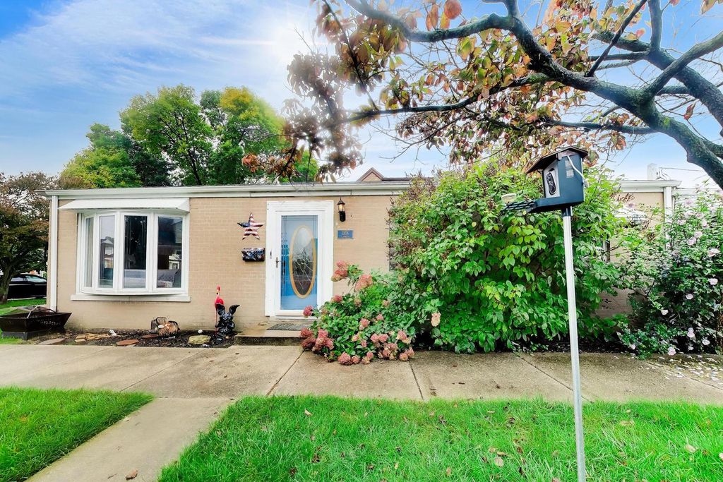 3858 N Pontiac Avenue, Chicago, IL 60634 — photo 2