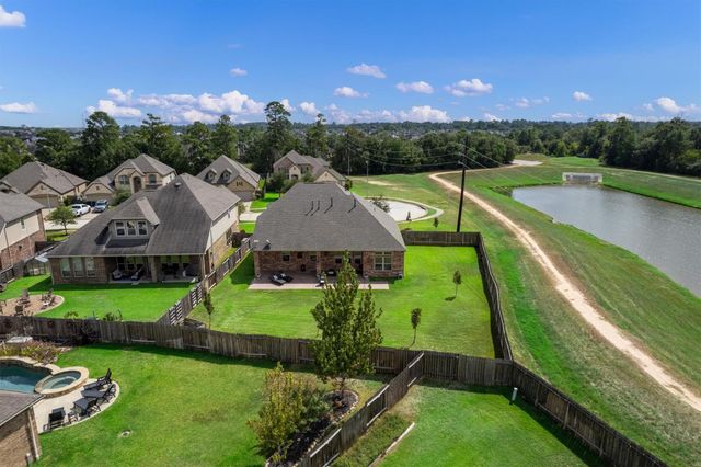 17903 Fernwood Bend Drive, Tomball, TX 77377