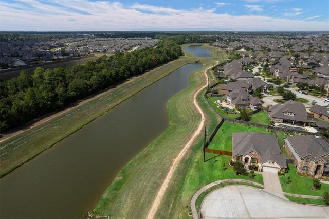 17903 Fernwood Bend Drive, Tomball, TX 77377