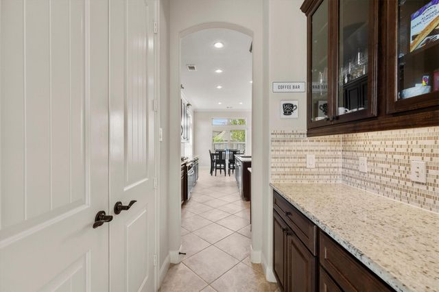 17903 Fernwood Bend Drive, Tomball, TX 77377