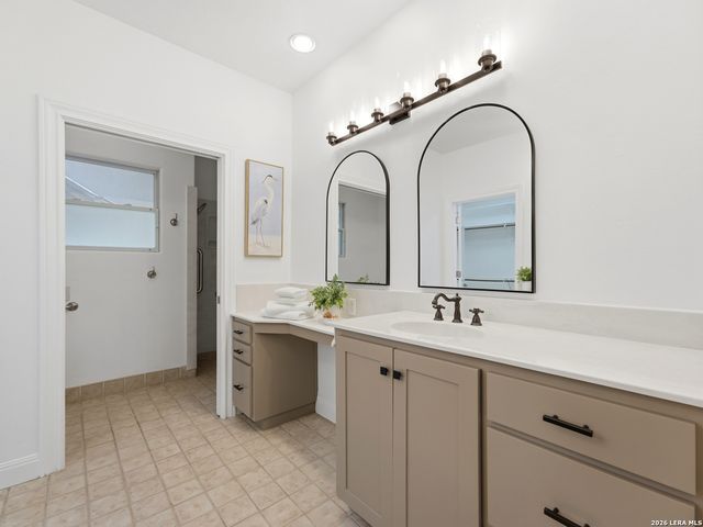 20 LAUREL TRL, New Braunfels, TX 78130
