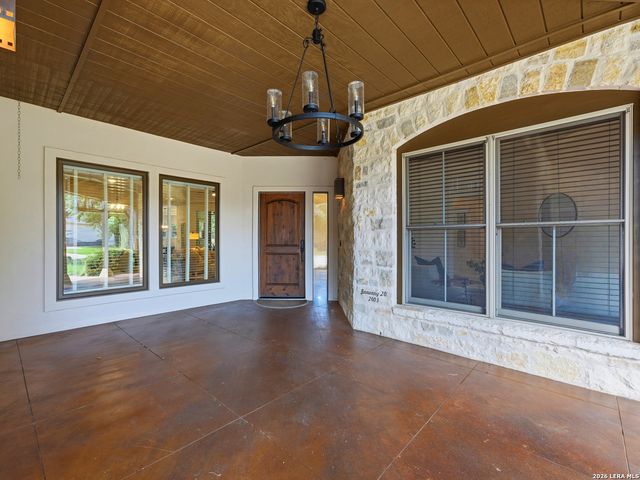 20 LAUREL TRL, New Braunfels, TX 78130