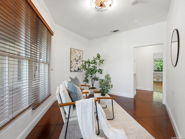 20 LAUREL TRL, New Braunfels, TX 78130