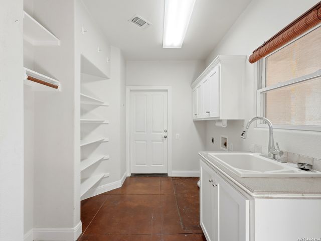 20 LAUREL TRL, New Braunfels, TX 78130