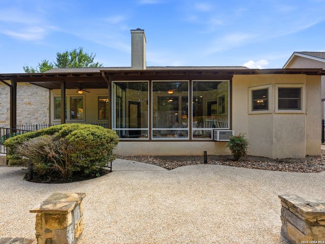20 LAUREL TRL, New Braunfels, TX 78130